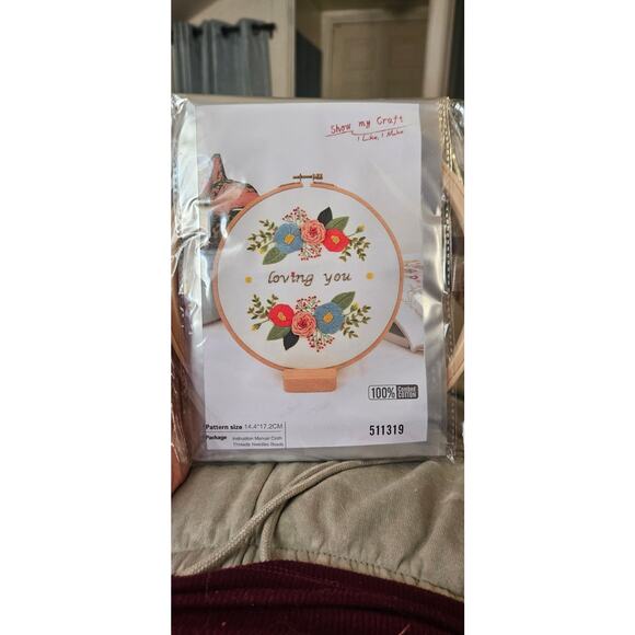 Flower Embroidery Kit DIY Hanging Decorations 2-Pack - Picture 3 of 4